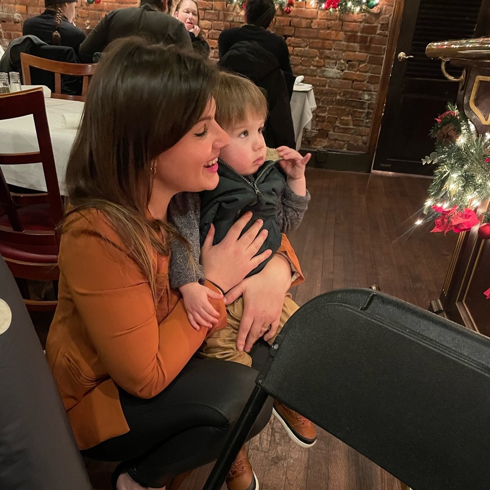 Meet your Posher, Caitlin